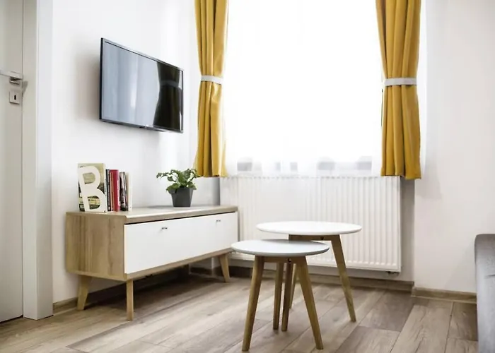 On A Budget 90m From The Main Square * Gliwice